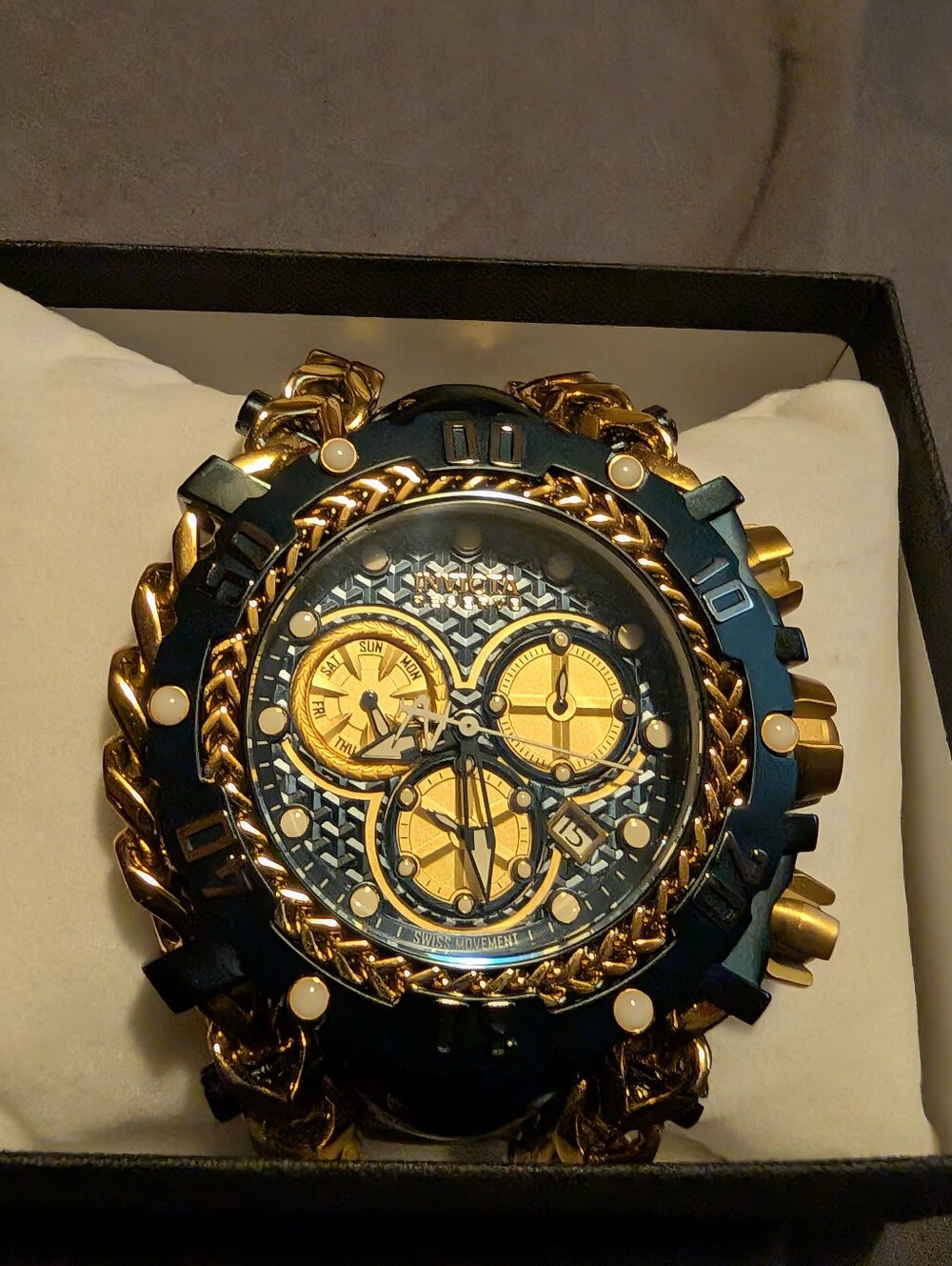 Invicta Reserve Gladiator Model (34439) - Picture 3 of 8
